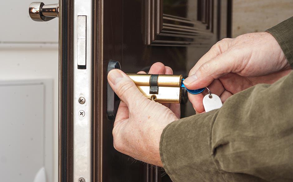 changer une porte extérieure Fresnes